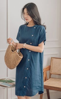 モエルボタンワンピース　韓国ファッション　レディース