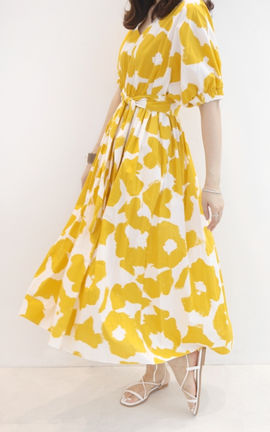 コリアンスタイル　ペイントバルーンワンピース