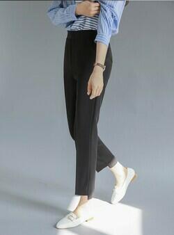 韓国ファッションブランド　ジャストワン